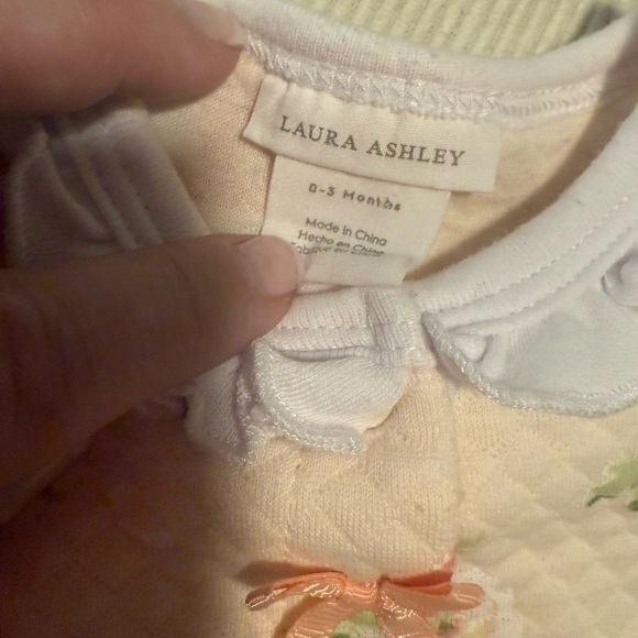 Bundle of Newborn Girl Clothes - Picture 5 of 9